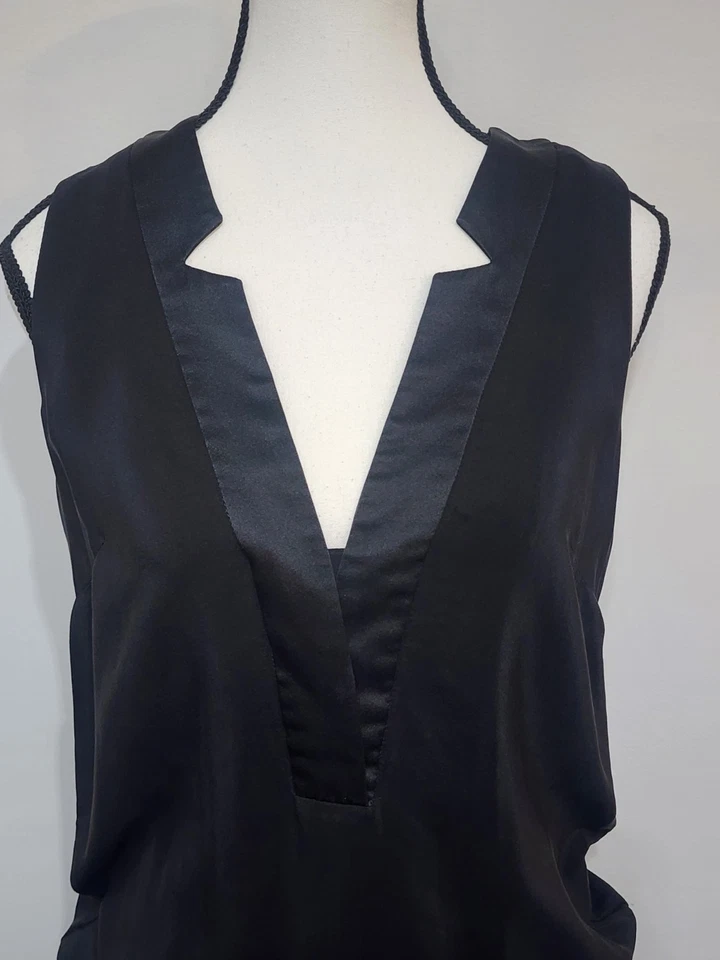 Amanda Uprichard Revolve Brody Dress in Black 100% Silk Size P US XS Deep V Edgy - Image 2 of 4