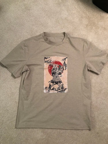 Japanese Sword Wielding Samurai Men's Medium T-Shirt Rising Sun flag