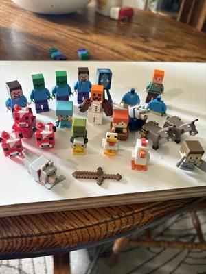 22 Minecraft Toy Pieces With A Few Random Extra With Zombie On Chicken Duck