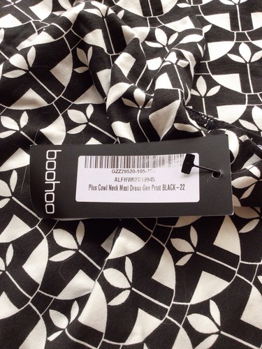 BNWT Boohoo 22 Cowl Neck Black White Geometric Maxi Dress Stretch - Picture 4 of 5