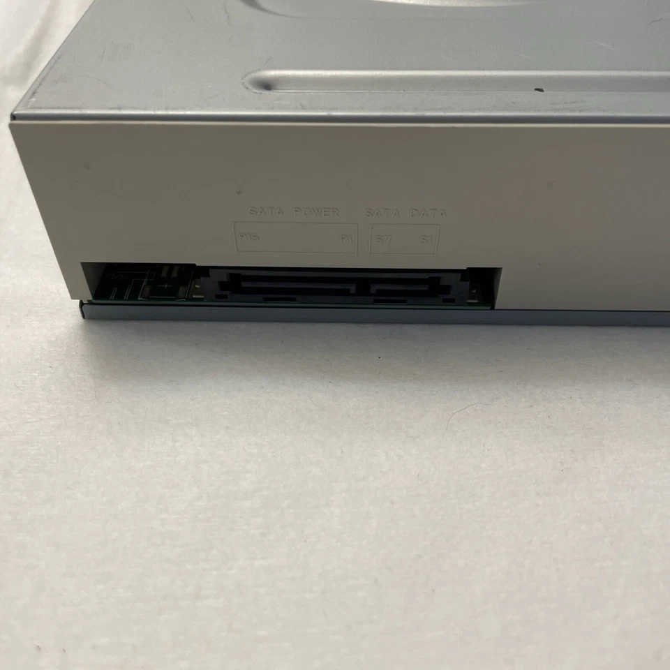 Dell FY13D Philips DH-16AES 16x DVD±RW SATA 5.25" Internal Optical Drive - Image 3 of 3