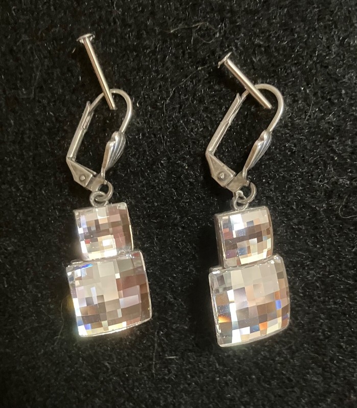 ANNE KOPLIK DESIGNS FACETED CRYSTAL LEVERBACK EARRINGS