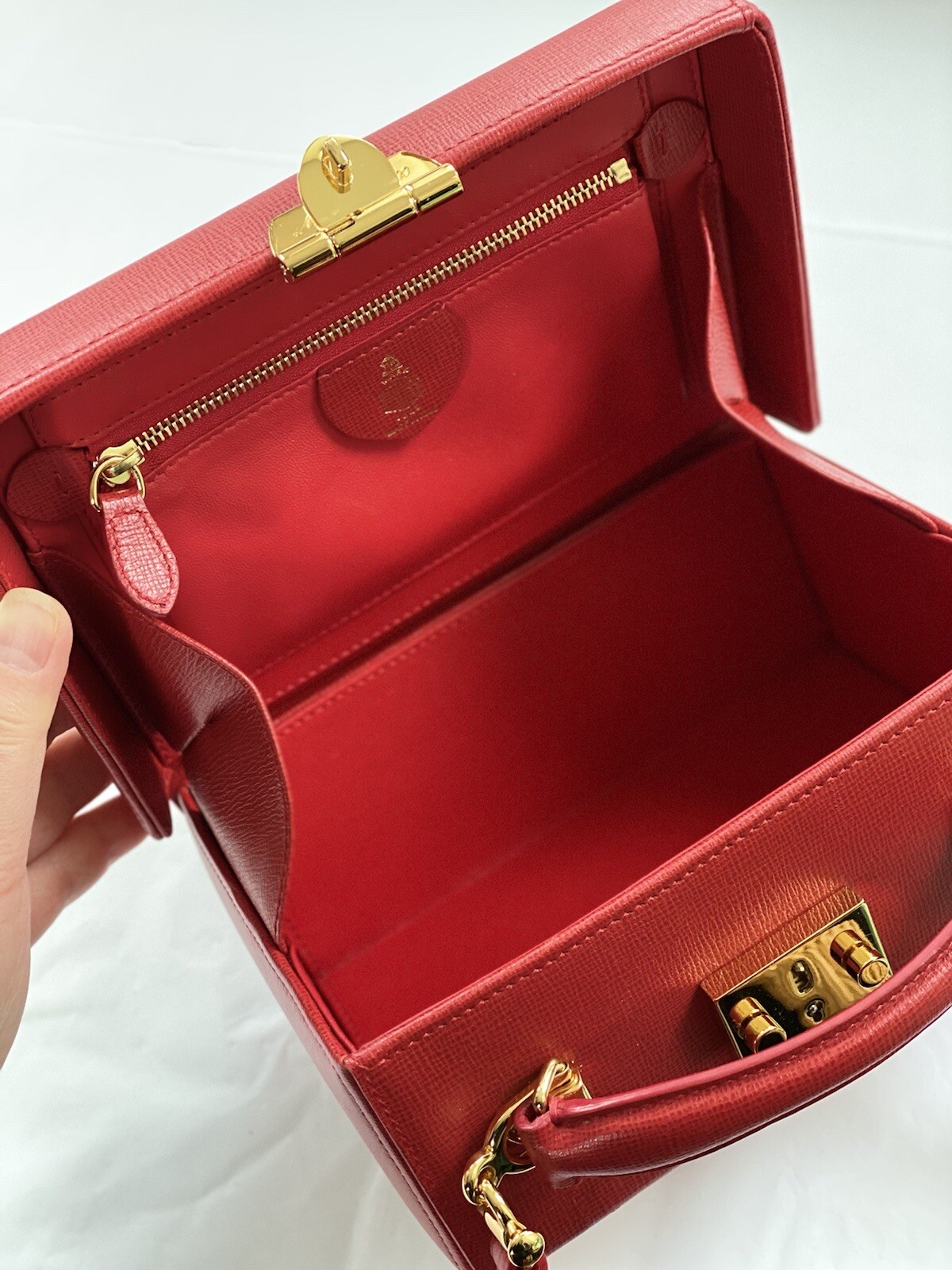 Luxury Mark Cross Red Grace Box Bag - Iconic Leather Handbag image 10