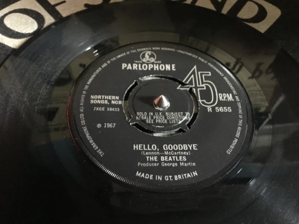 The Beatles Vinyl 45 Hello Goodbye - I Am The Walrus Uk Decca Contract Pressing - Image 3 of 4