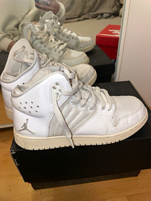 Jordan Air Jordan Access Herren Sneaker EU 39 US 6,5 Mid Top Weiß Schnürung