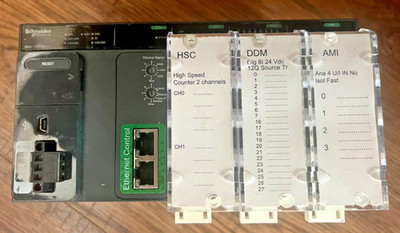 Modicon MC80 PLC BMK C80 30311 with Terminals 8DI, 12DO, 2HSC, 4AI, 24Vdc Power