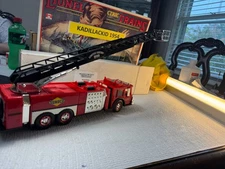 1998 Sunoco Fire Truck Christmas In July Limited Edition-LIGHTS,SOUND-NEW💥T1441