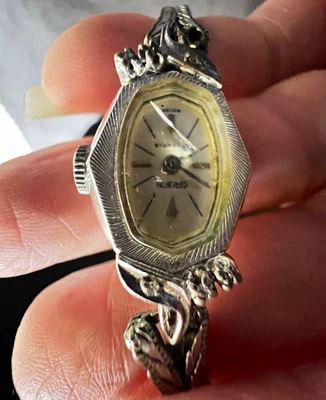 Vtg GRUEN Women\'s WATCH + 2 Enamel BROOCHES Dragonfly & Flower UNUSED in BOX Accessories | Bengal Watch | Poshmark main image 3