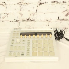 Native Instruments Maschine MK2 White Groove Production Studio