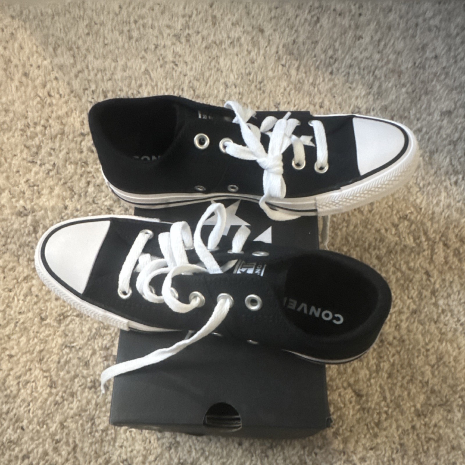 Converse Chuck Taylor All Star Madison Low Black White Women's 7.5