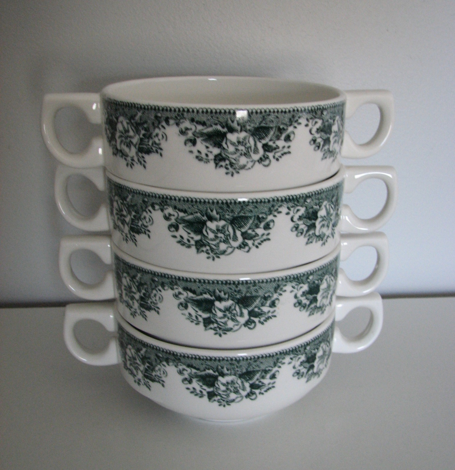 4 Vintage Villeroy & Boch Balmoral Green Transferware Cream Soup Bouillon Bowls