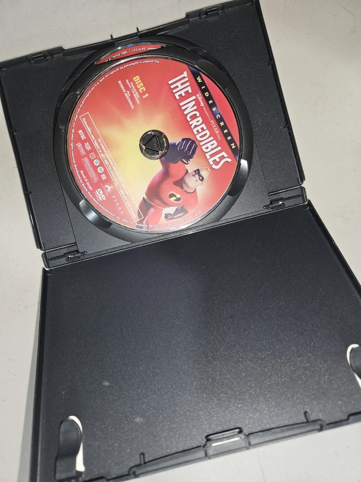 The Incredibles (DVD, 2005) 2-Disc Collector’s Edition Pixar Disney Movie VG - Image 3 of 4