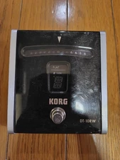 KORG Tuner Compact Size Green Wood Tone