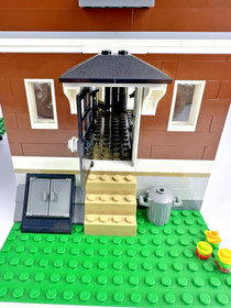 LEGO Creator 10218 *Retired* Pet Shop, 100% Complete w/Booklet