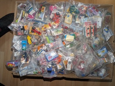 riesen KARTON voll Ü-Ei AUTOS + LOKS 90er/2000er 9 KILO / ca. 1000Stück