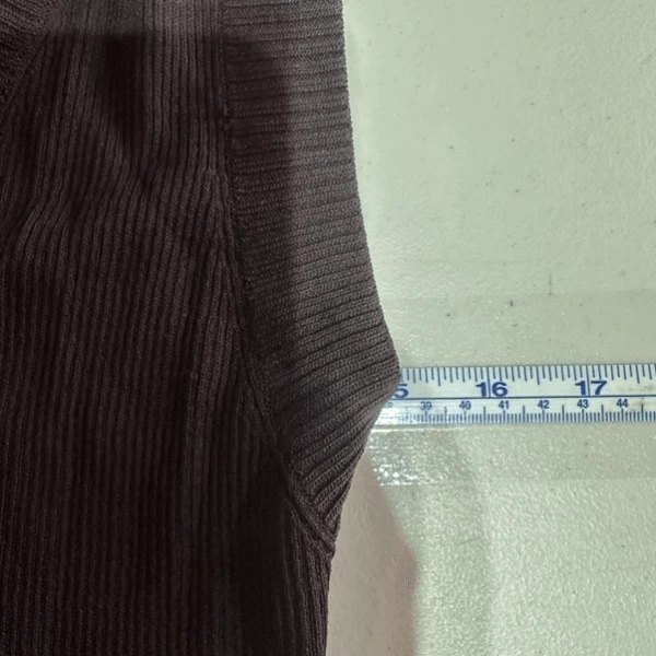 Chaleco Top George Y2K Acanalado Marrón Chocolate Abotonado Cuello en V Talla M De Colección Foto 3 de 4