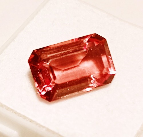 Alessandrite Forma Smeraldo Naturale 7-9 Ct Cambia Colore Gemma Certificata - Foto 5 di 11