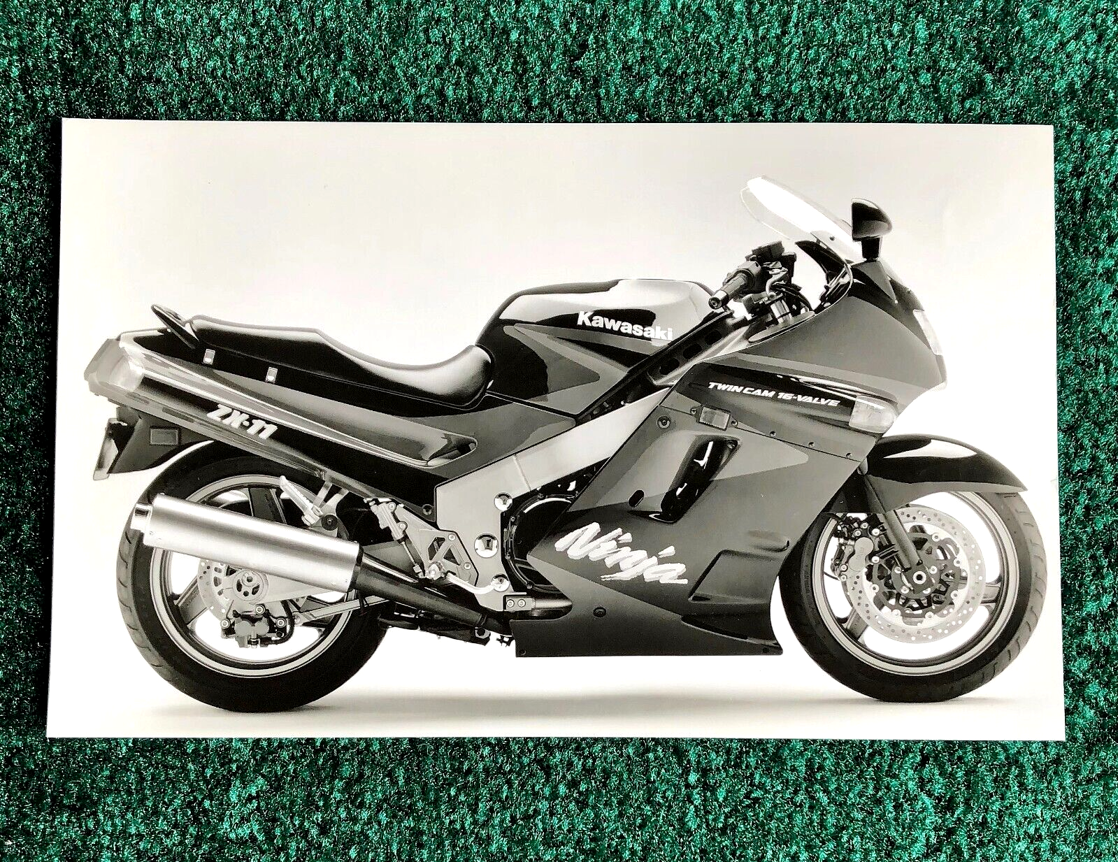 RARE ORIGINAL 1992? KAWASAKI MOTORCYCLE FACTORY PHOTO ZX-11 NINJA ZX11