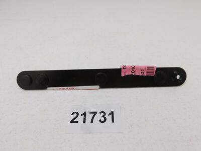 FRONT FENDER SPLASH SHIELD RAV4 2000 RETAINER FRONT FENDER STOP