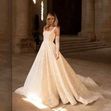Sexy A Line Bridal Gown V-neck Sleeveless Lace Wedding Dresses Backless Princess