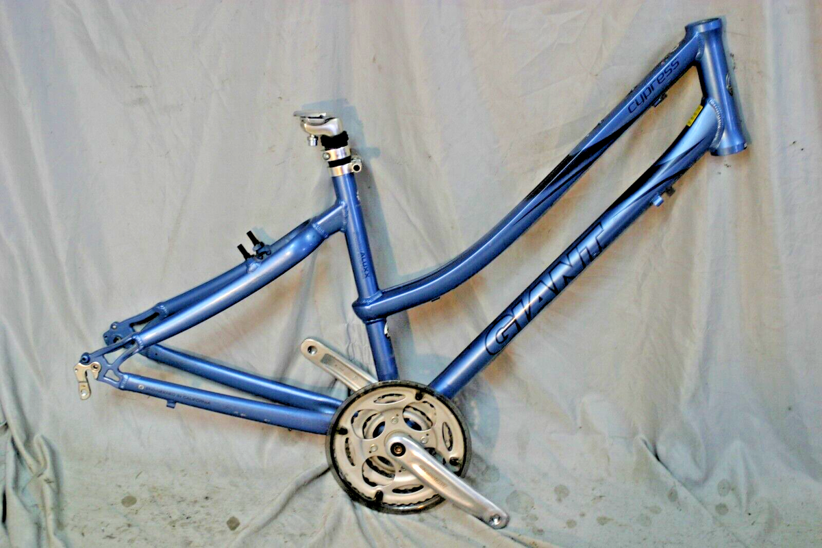 2004 Giant Cypress Comfort Hybrid Bike Frame 17