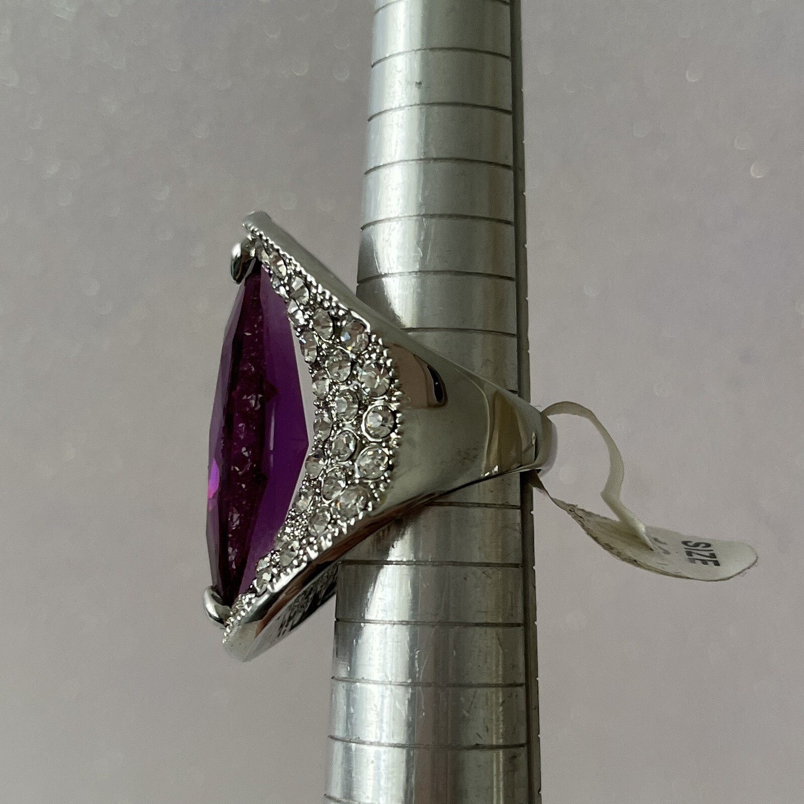 Statement Cocktail Ring Rhinestone Sparkling  Rin… - image 7