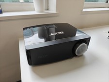 High End FULL HD Acer P7500 4.000 AnsiLumen Beamer, RRP £2000, 2xHDMI