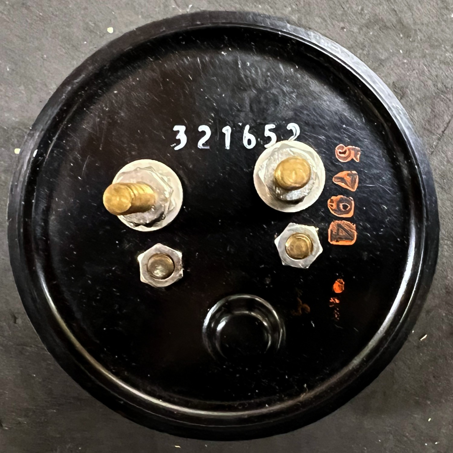 Triplett Model 334 AC Volt Meter 0–300V – NOS w/ Box – Round Panel Meter