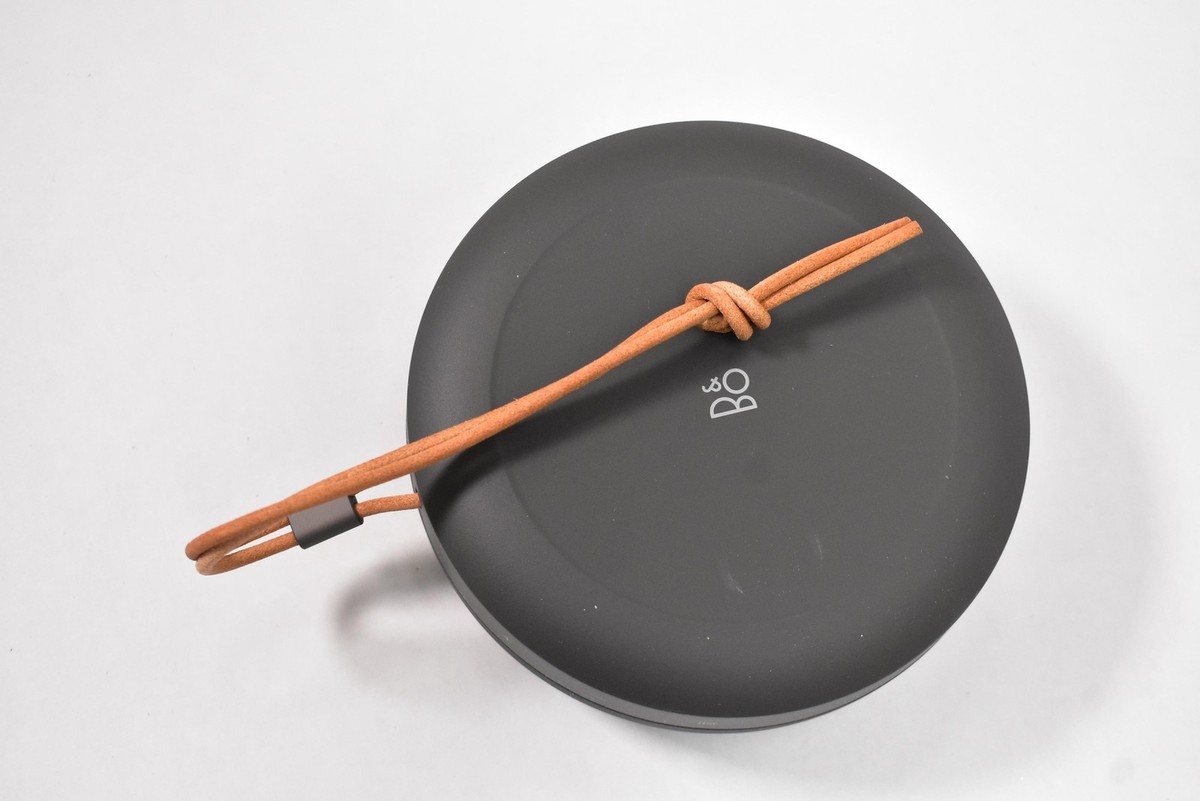Bang & Olufsen Beosound A1 3rd Gen Warm Granite Portable Bluetooth