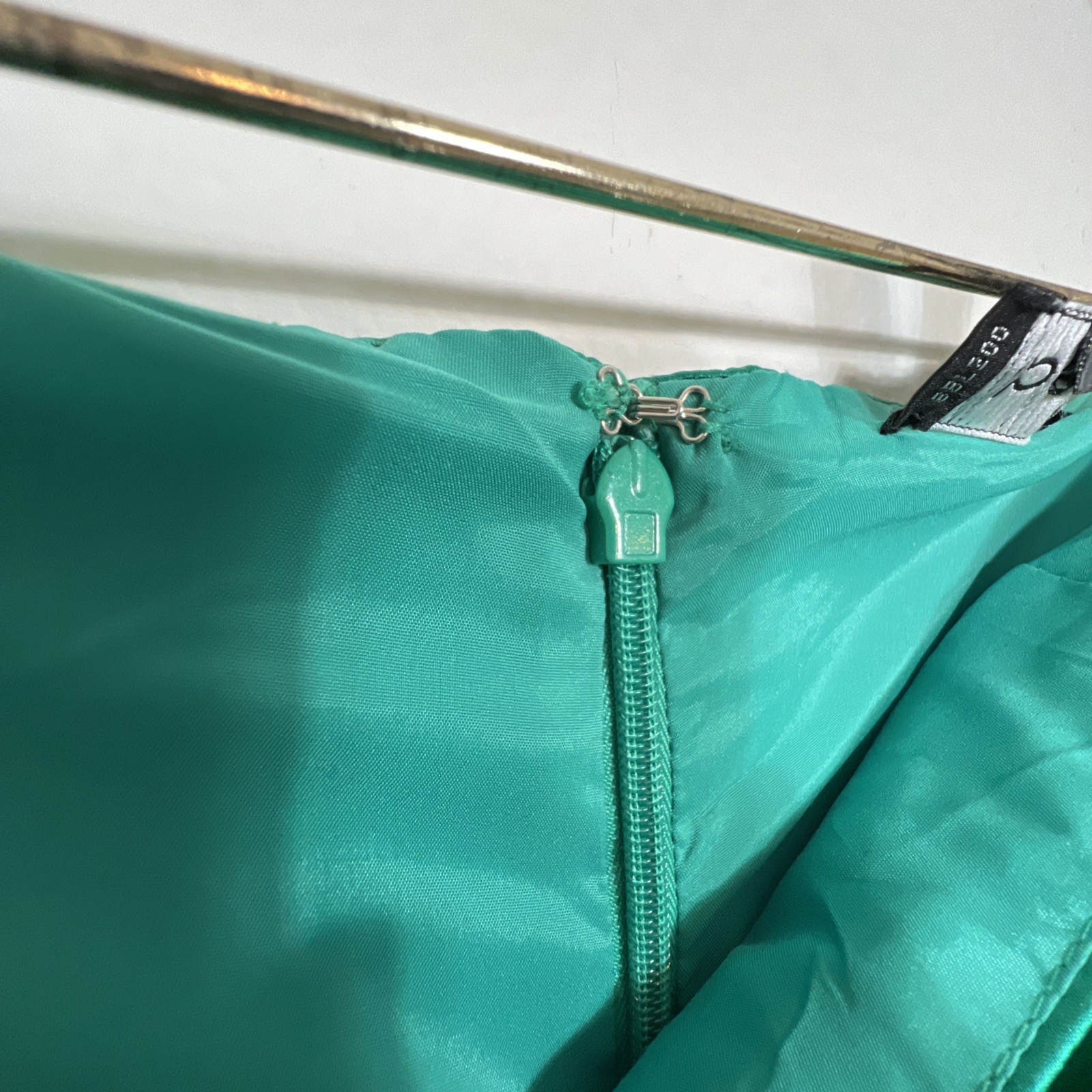 BEBE BEBE Silk Strapless Cocktail Dress M Green B… - image 8