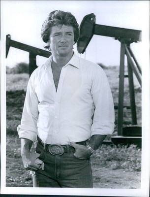 1986 Actor Patrick Duffy Returns To Dallas Cbs Oil Drilling Machines 7X9 Photo