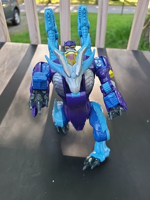 Transformers Cybertron Cryo Scourge 9-inch Action Figure