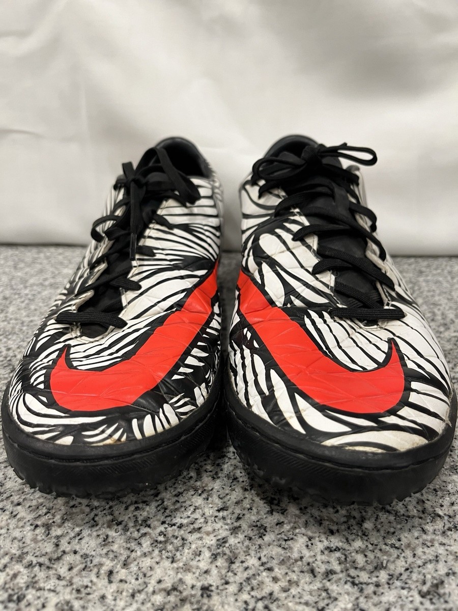 Nike Hypervenom Phelon II 820187-061 Soccer / Running. Blk/Wht
