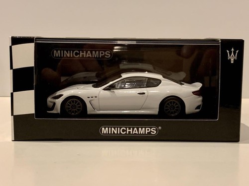 Minichamps 1/43 Maserati Gran Turismo MC GT4 2010 White - Picture 3 of 17