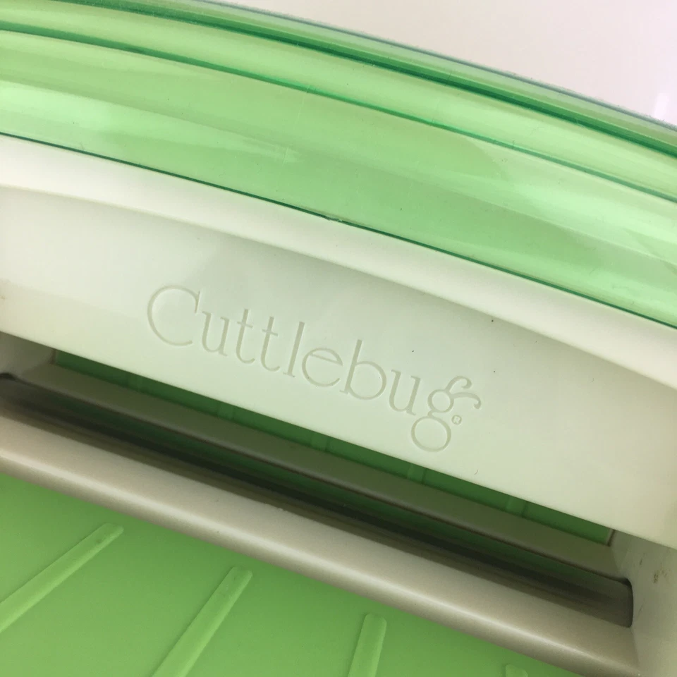 Craft Die Cutter CUTTLEBUG Machine with handle Green And Cream Color - Image 2 of 4