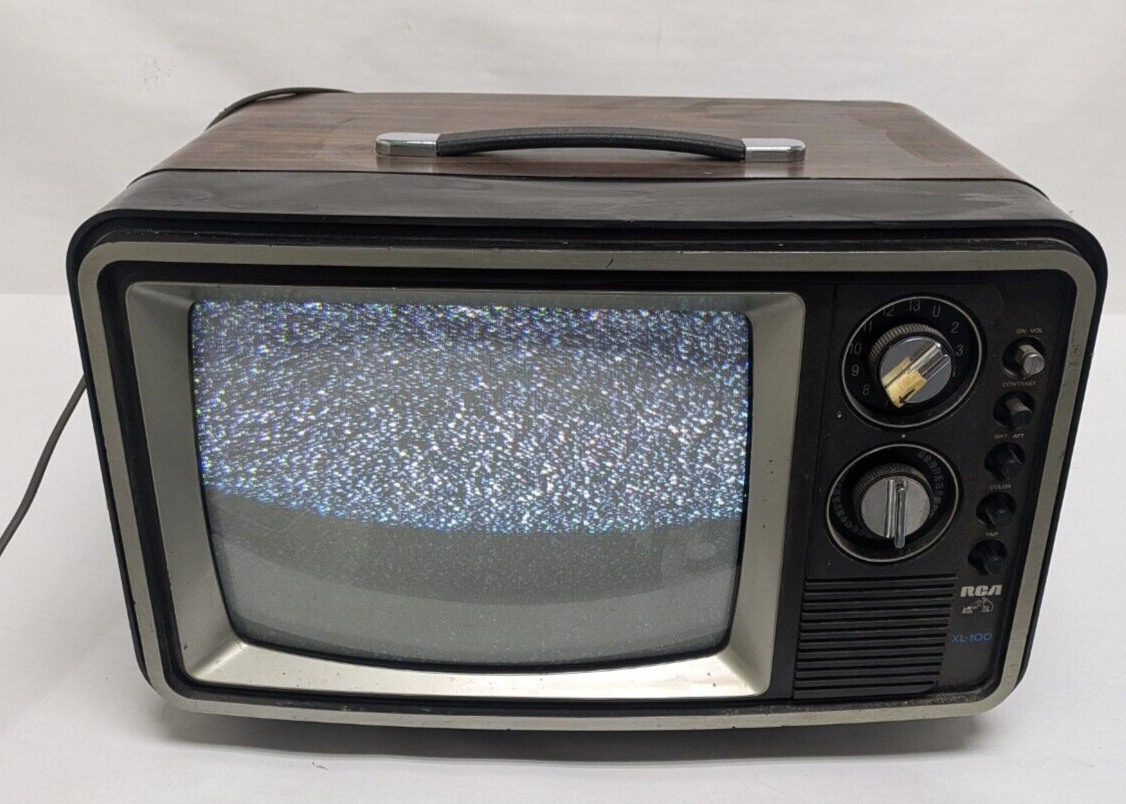 Rca Vintage Television Set 1980 Roommate 13