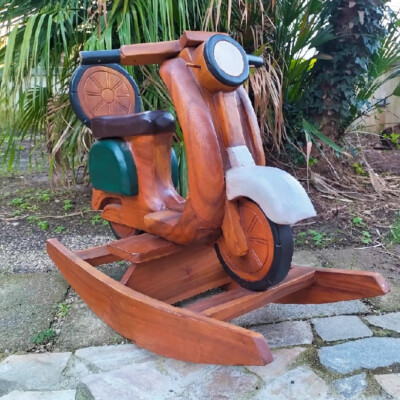 MODELLO SCOOTER VESPA A DONDOLO GRANDE