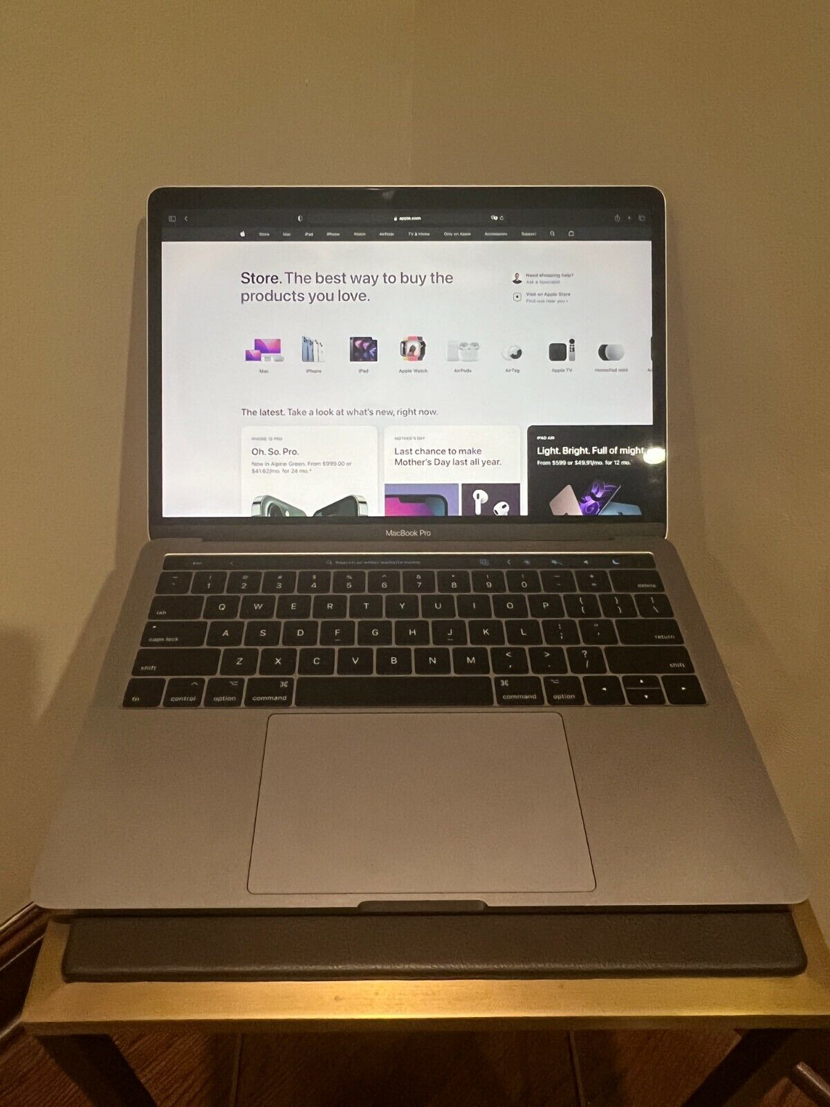 Apple MacBook Pro A1706 13'' 2017 Intel Core i5 @3.1GHz 8GB RAM 