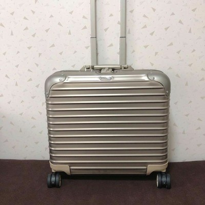 rimowa business trolley