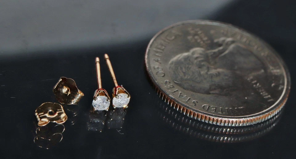 14k yellow gold earrings 0.16ct natural diamond stud vintage 0.3gr - Image 4 of 4