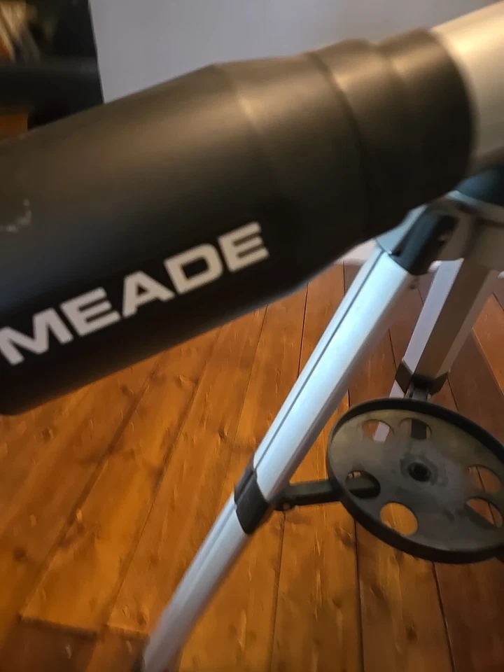 Meade Telescope with Tripod 70 mm 700 mm - Image 3 of 4