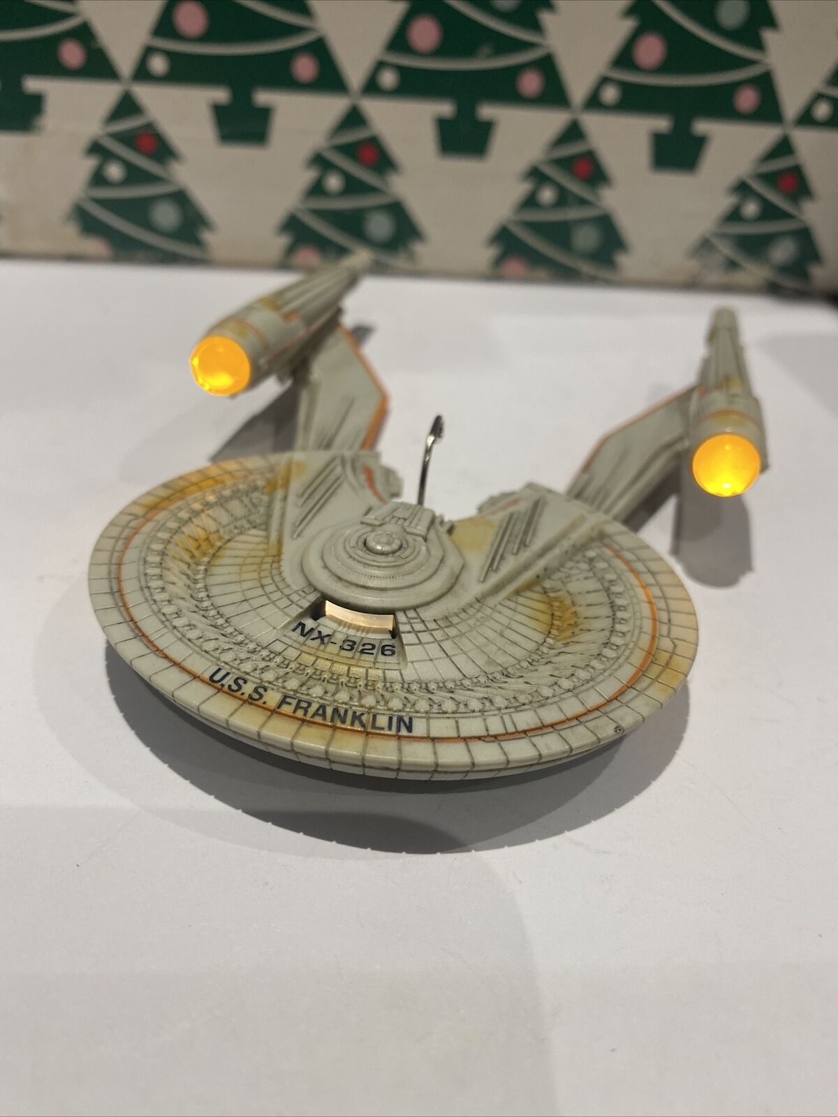 U.S.S Franklin Star Trek Noël Poinçon Souvenir Ornement Neuf en Boîte