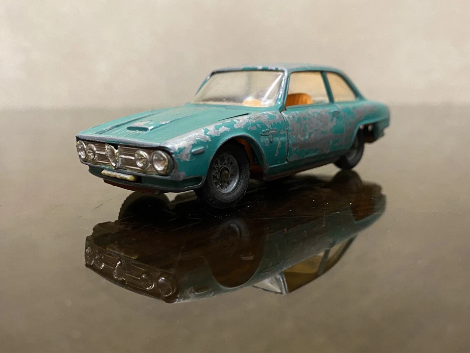 SIKHARULI TBILISI URSS ALFA ROMEO 2600 SPRINT BERTONE - VERDE 1:43 Foto 2 de 4