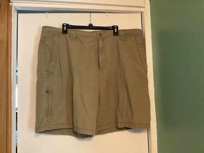 Columbia  Sz 44 Omni Shield Khaki Color Active Hiking Shorts 6 Pockets 9 Inch