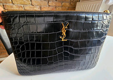 Saint Laurent pochette donna pelle nera coccodrillo logo YSL oro camper