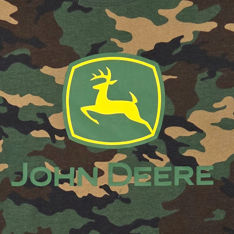 John Deere Boys Green & Brown Camo Tee Shirt T-Shirt Medium 8 - Image 2 of 3