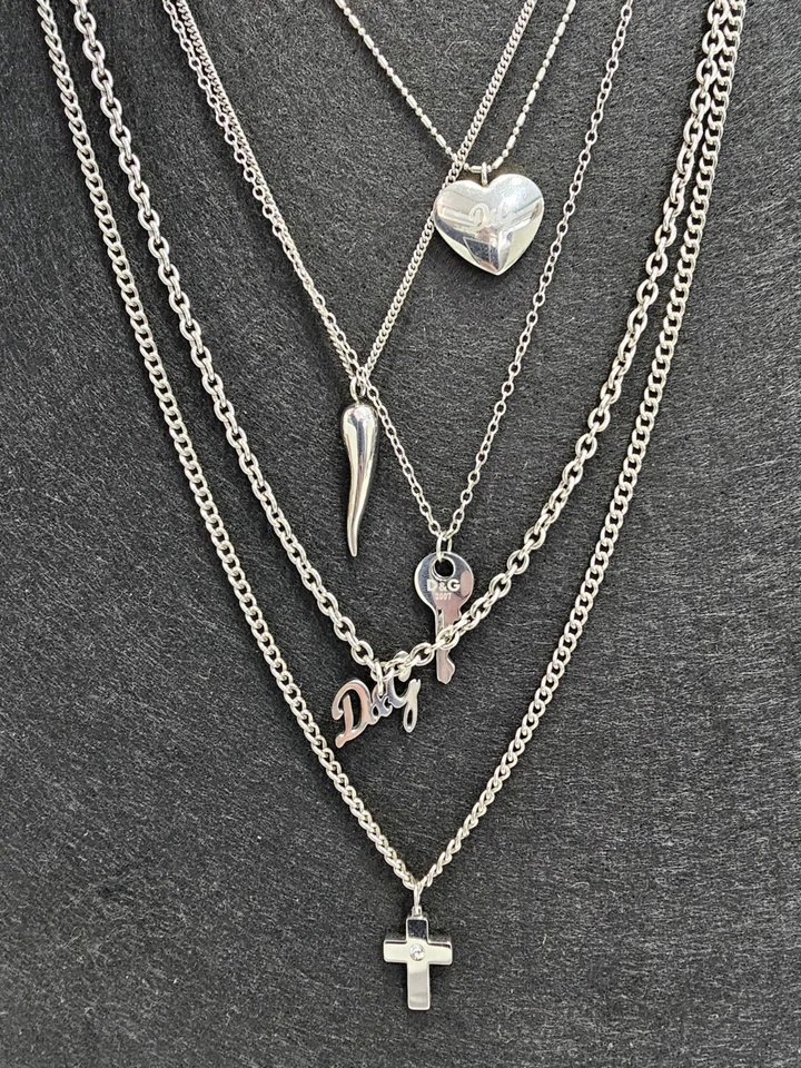 D & G Collana/Mehrfachkette - Acciaio Con Charms/Rimorchio - Custodia Gioielli & - Immagine 2 di 4