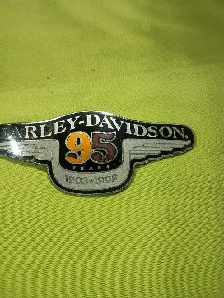 Harley Davidson 95 aniversario emblema vintage de 1998 Foto 4 de 4