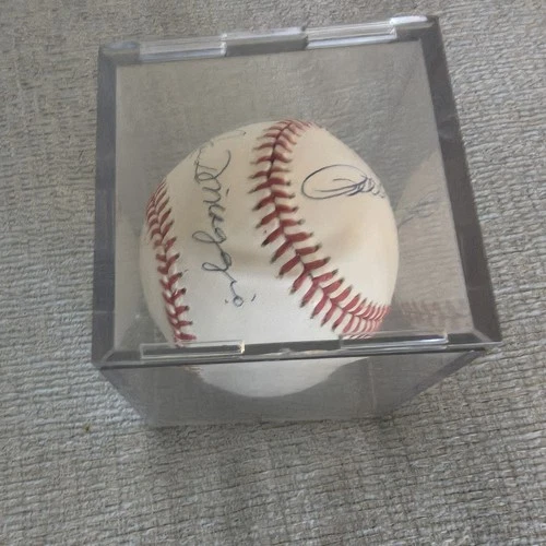 Joe Dimaggio And Pete Rose Autograph MLB Baseball