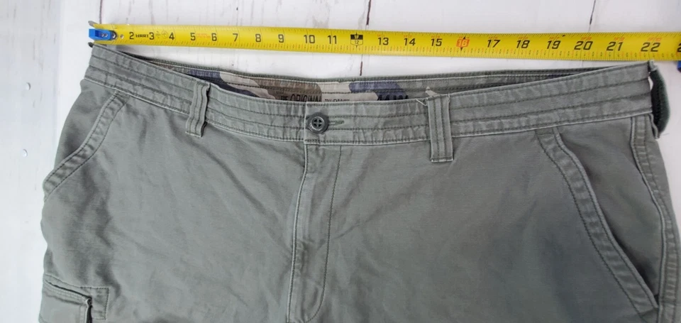 Men Shorts LOT x 2 - Red Head - SIZE 44 - Cargo Hiking Fishing - Khaki & Green - Image 4 of 4